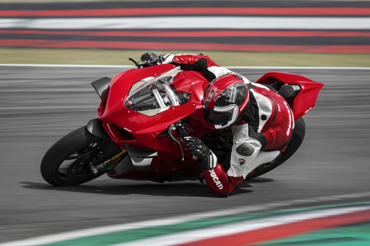 09 Ducati Red Track Academy