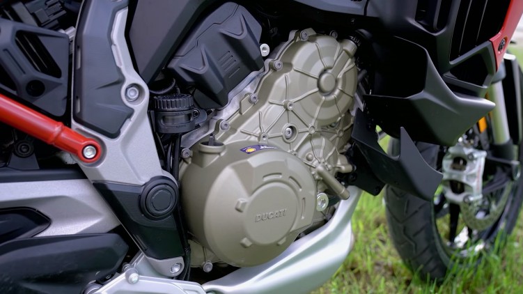 09 Ducati Multistrada V4S silnik