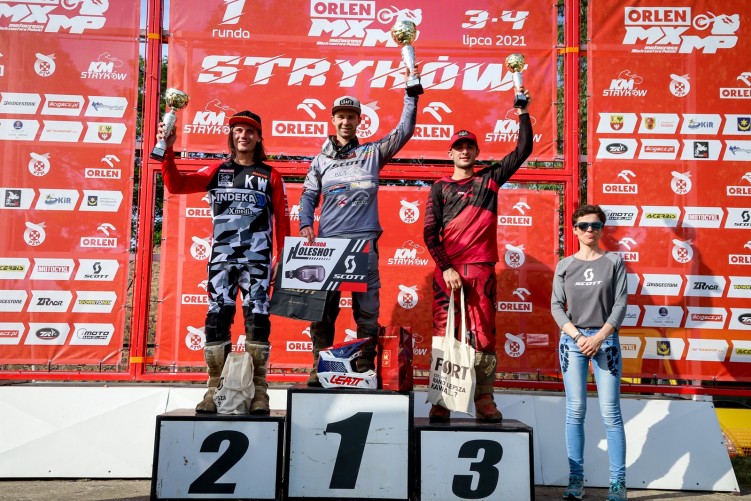 podium MX2