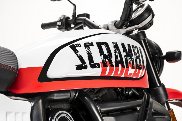 Ducati Scrambler Urban Motard logo zbiornik 2022
