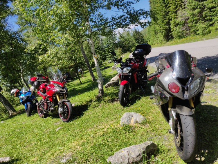 33 Ducati Multistrada i motocylkle