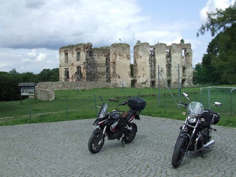 Bodzentyn Ruiny biskupiego zamku
