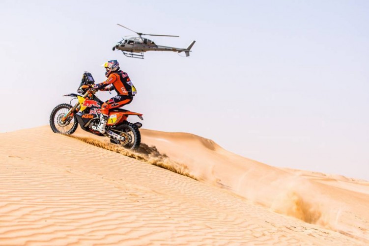 Abu Dhabi Desert Challenge1