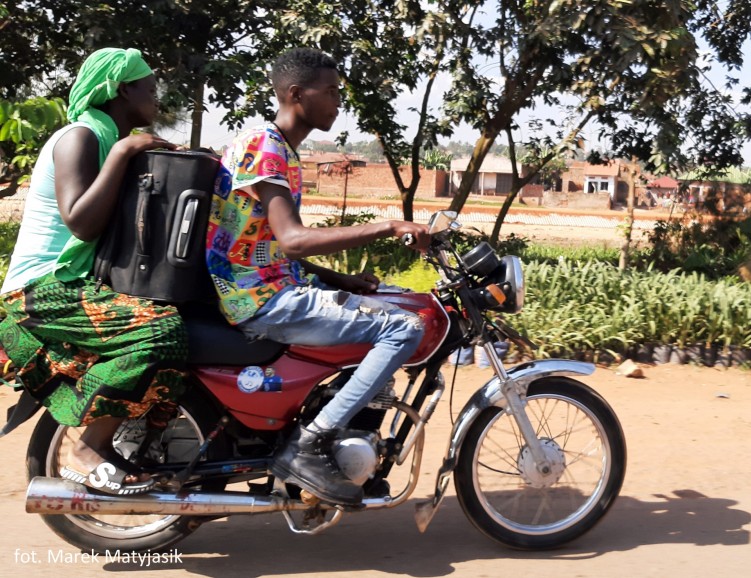 13 Motocyklem po Afryce