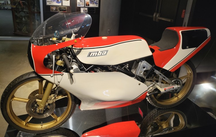 05 Motocykle wyscigowe Morbidelli eksponowane w muzeum Barber Motosports w USA Fot Wojtka Miezala