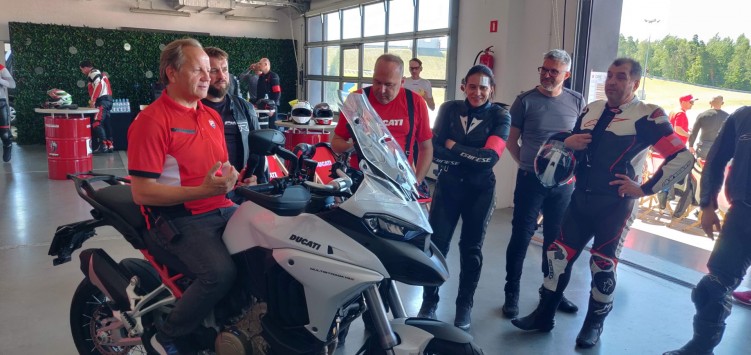 03 Ducati Riding Experience Level 2 Autodrom Jastrzab
