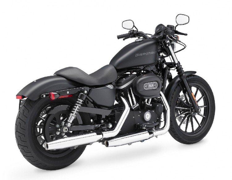 6 Harley Davidson XL883 Sportster Iron