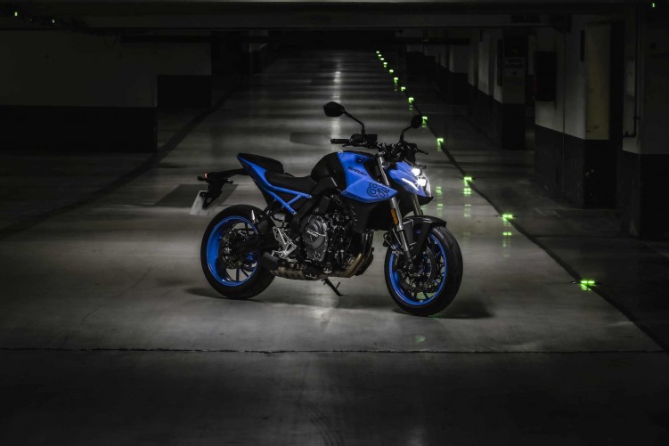 2023 suzuki gsx 8r 02