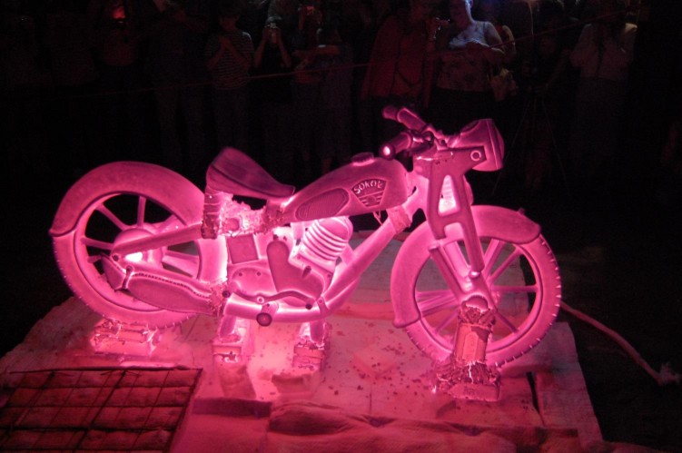 gliniany motocykl sokol dariusza osinskiego