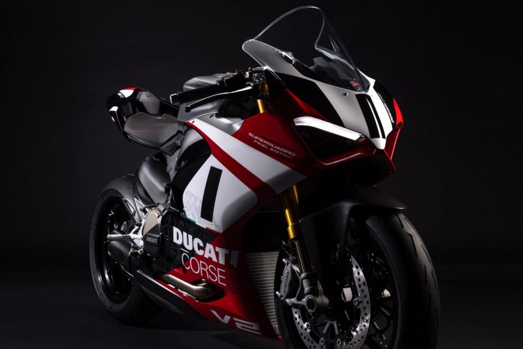 Ducati Panigale V2 Superquadro Final Edition 20