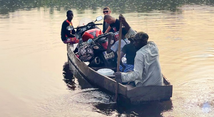 afrykanskie wyzwanie podroz suzuki hayabusa i dr z przez afryke