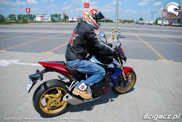Honda CB1000R i Adrian Pasek
