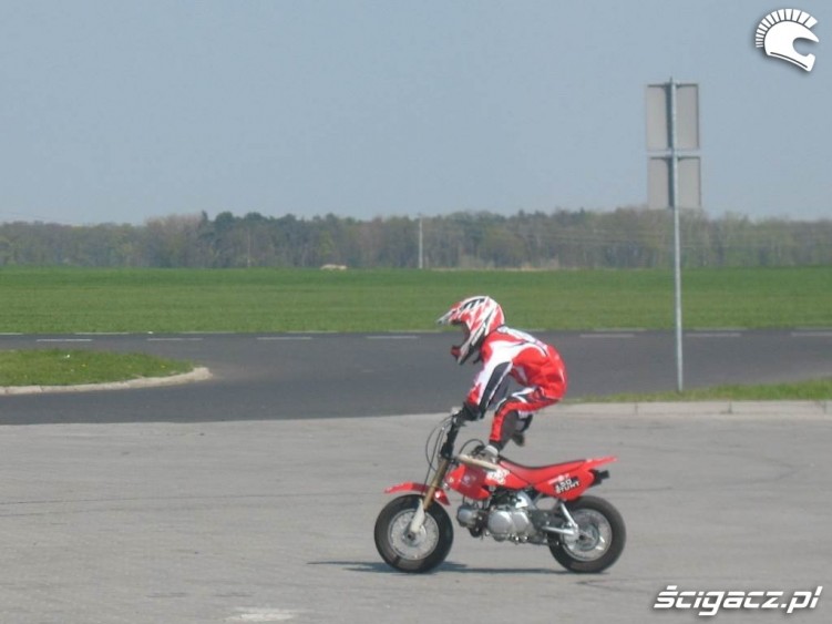 stunter eryk niemczyk