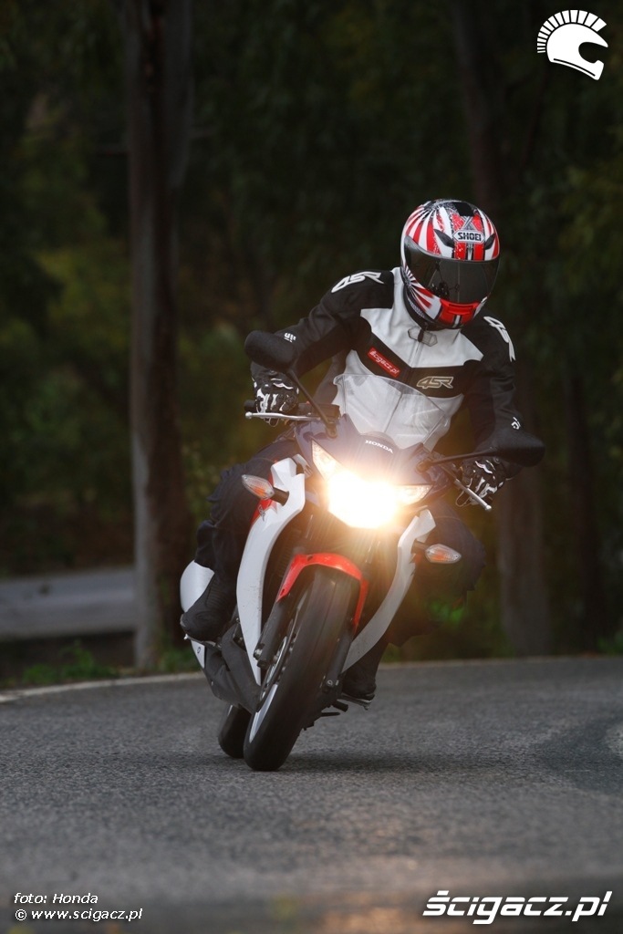 Honda CBR250R 2011 jazda