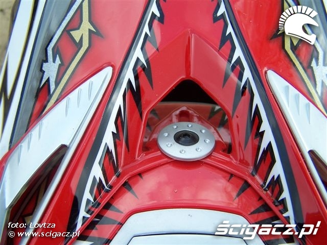 Kask Nitro Mx regulacja daszka