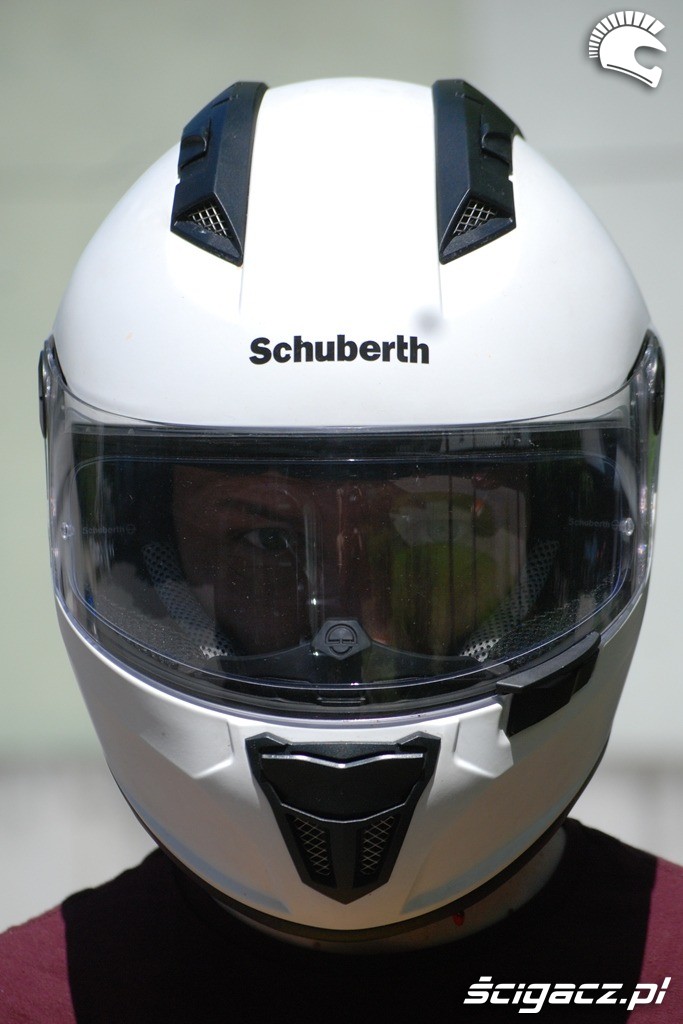 Schuberth SR1 z przodu