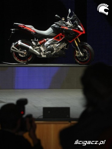 Aprilia bok