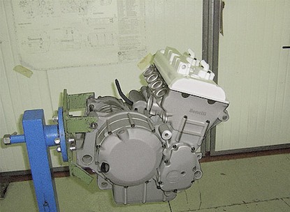Benelli Quattro 600 engine