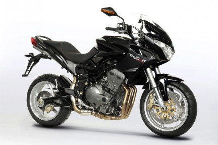 benelli trek 899 black