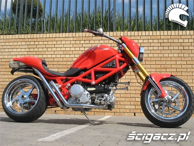 prawy profil Moto Frisoli Ducati
