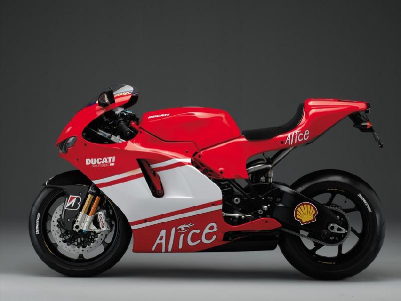 Ducati Desmosidici RR jak cieple buleczki
