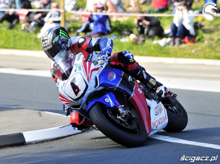 john mcguinnes TT 2011