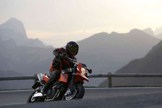 ktm 990