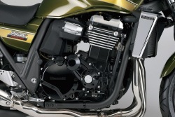 Kawasaki ZRX 1200 silnik