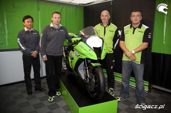 Team Kawasaki ninja zx10r 2011