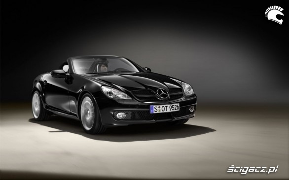 mercedes slk naked 01