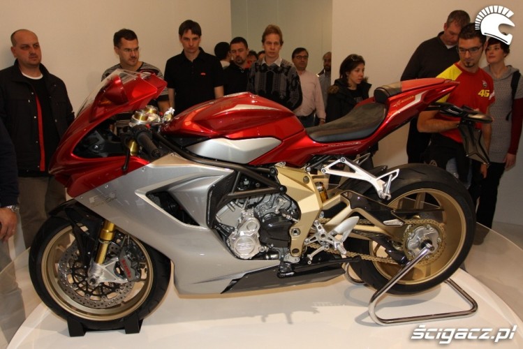 MV Agusta F3 red