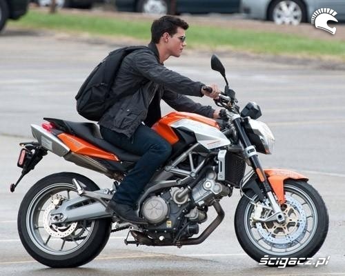 wilkolak na motocyklu Taylor Lautner Aprilia Shiver