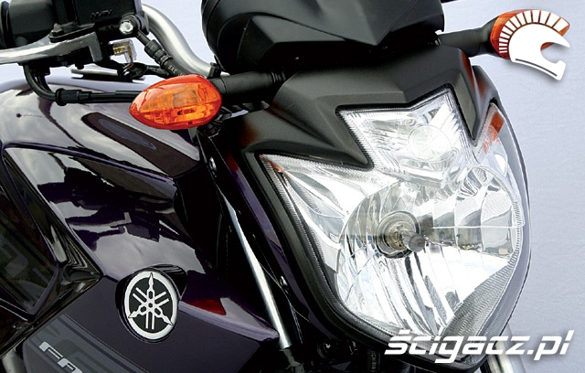 Yamaha YS 250 Lampa