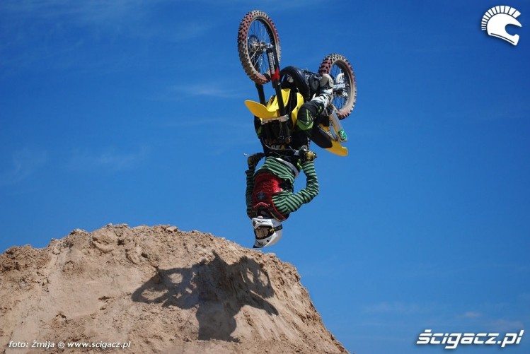 Klopot Darek niski backflip