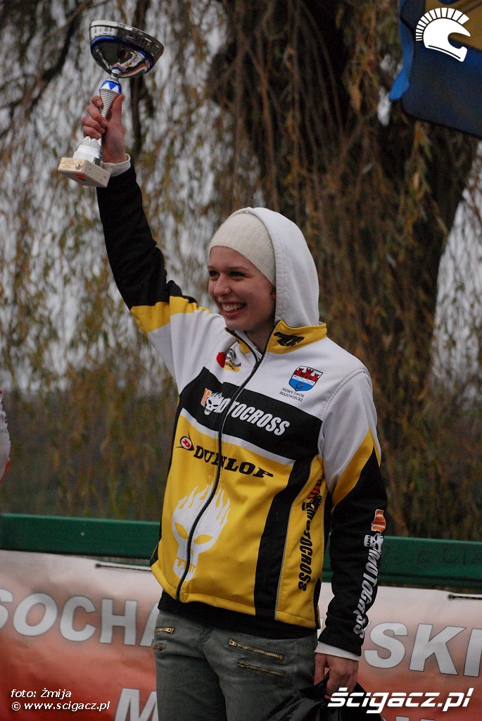 podium Maria Staniak miejsce 1 MX kobiet