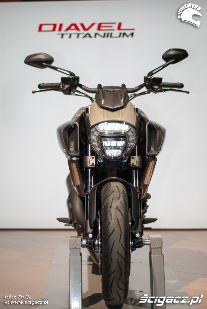 ducati diavel eicma 2014