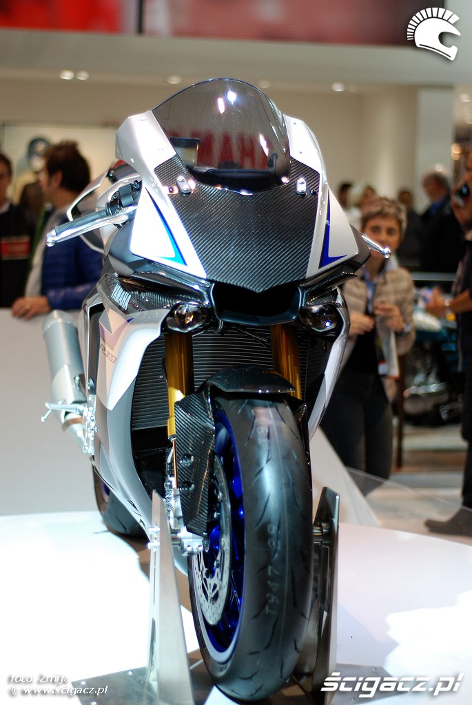 piekna nowa r1 eicma 2014