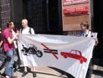 moto nie rowne auto protest przeciwko oplatom na autostradach