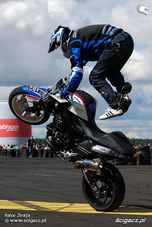 Stunt motocyklowy targi Modlin