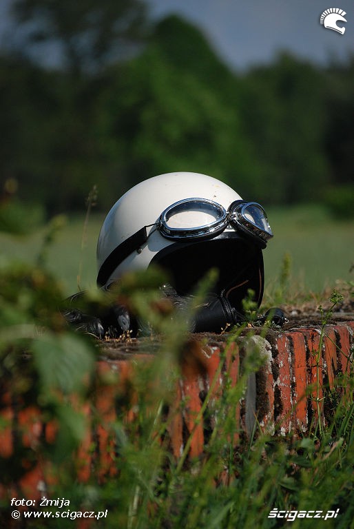 Kask motocyklowy rekawiczki