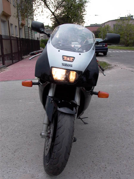 fzr9