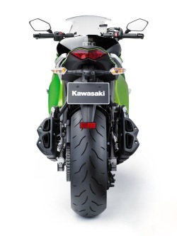 Kawasaki Z1000SX tyl opona
