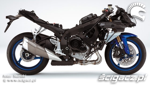 Suzuki GSX R600 goly prawy