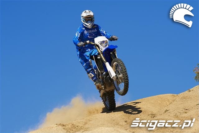 Na gumie Yamaha WR450F 2012