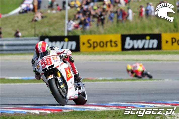 2011 Brno Simoncelli w akcji