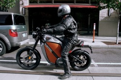 motocykl elektryczny miasto