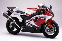 Yamaha R7 4