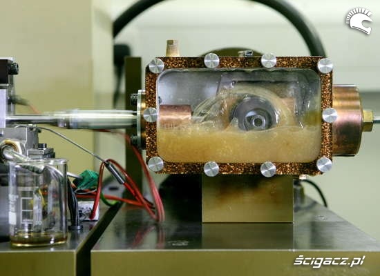 Testowanie substancji smarnej