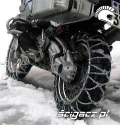 lancuchy sniegowe na motocyklu 18