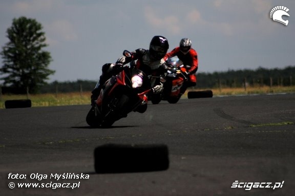 Lotnisko Ryki szkolenie motocyklistow